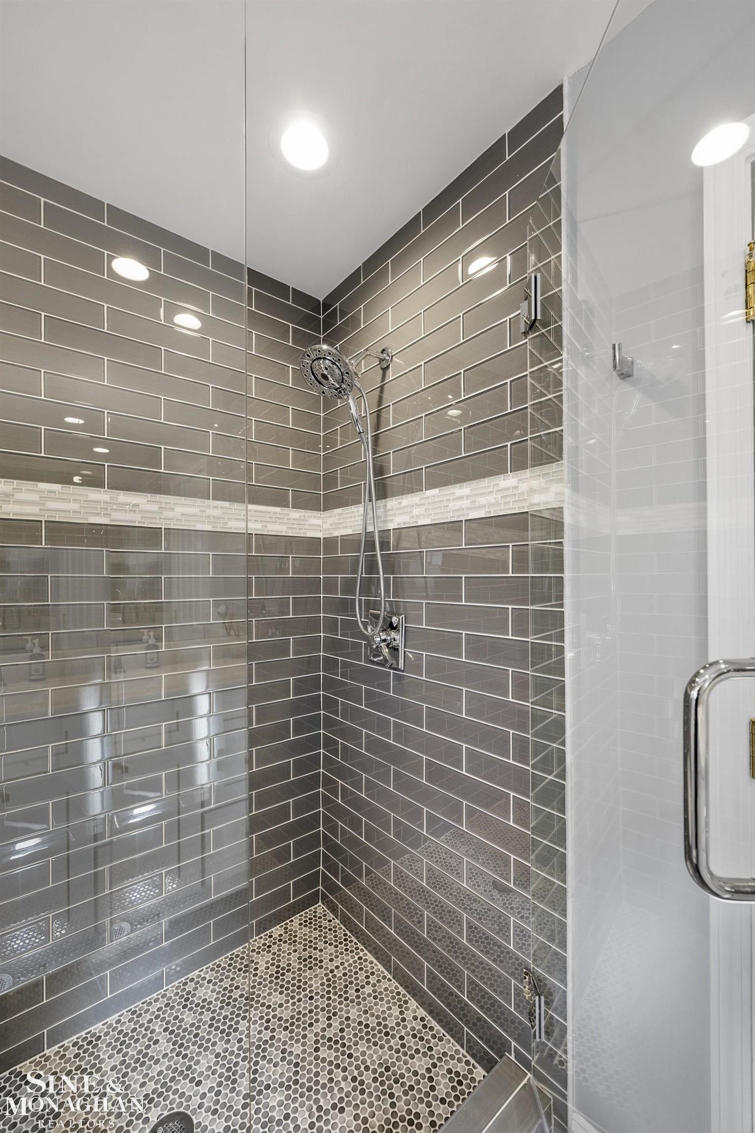 520 Roslyn Road Grosse Pointe Woods, MI 48236 - Photo 28 of 55