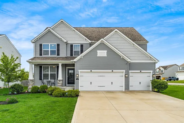 $510,000 | 191 Red Oak Court, Commercial Point, OH 43116