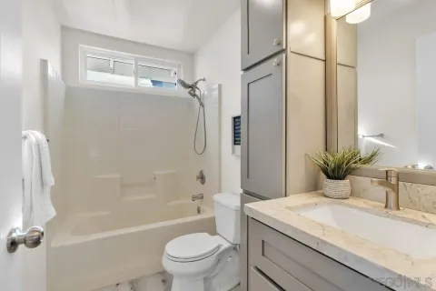 $1,175,000 | 18910 Caminito Cantilena, Unit 10, San Diego, CA 92128