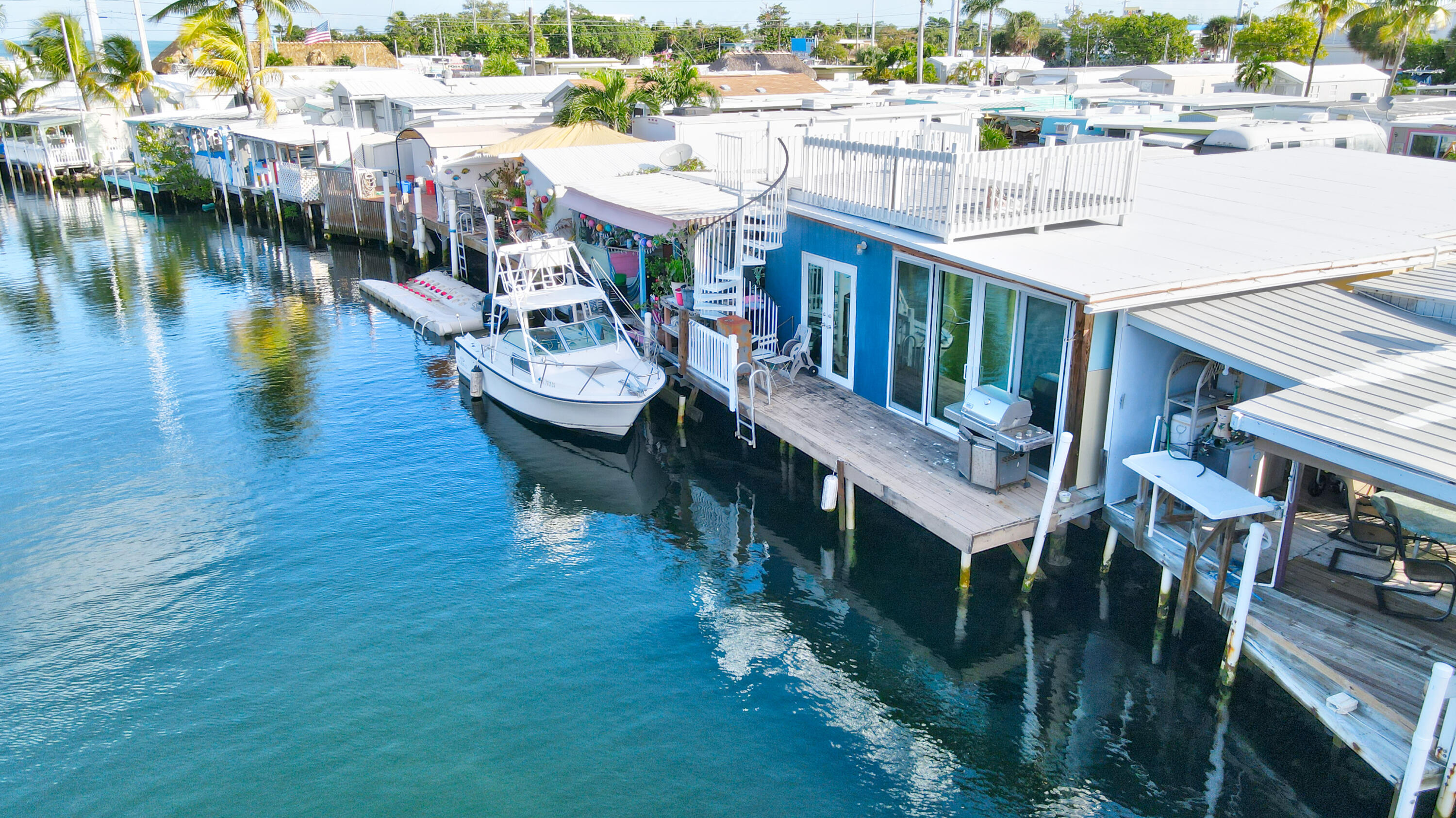 1361 Overseas Highway, Unit E11 Marathon, FL 33050 - Photo 13 of 46 1361 Overseas Hwy, Marathon, FL 33050, U