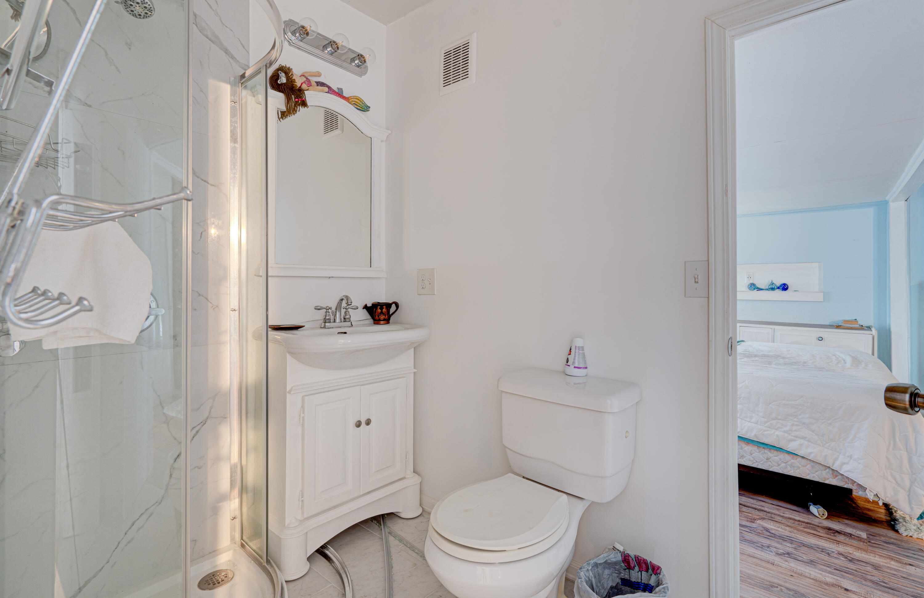 1361 Overseas Highway, Unit E11 Marathon, FL 33050 - Photo 39 of 46 1361 Overseas Hwy, Marathon, FL 33050, U