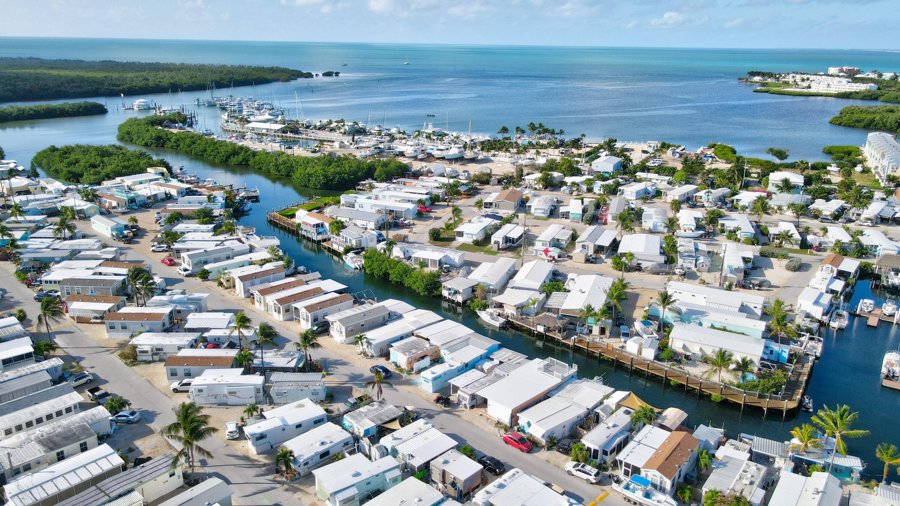 1361 Overseas Highway, Unit E11 Marathon, FL 33050 - Photo 8 of 46 1361 Overseas Hwy, Marathon, FL 33050, U