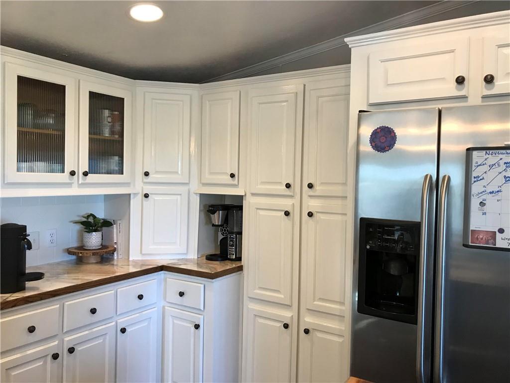 1364 Deerfield Road Washington, PA 15301 - Photo 9 of 25