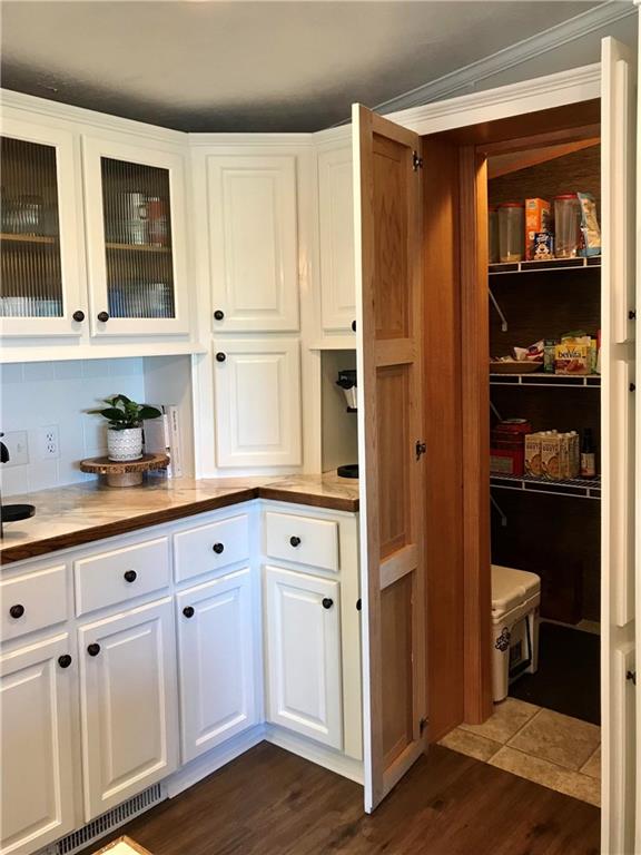 1364 Deerfield Road Washington, PA 15301 - Photo 10 of 25