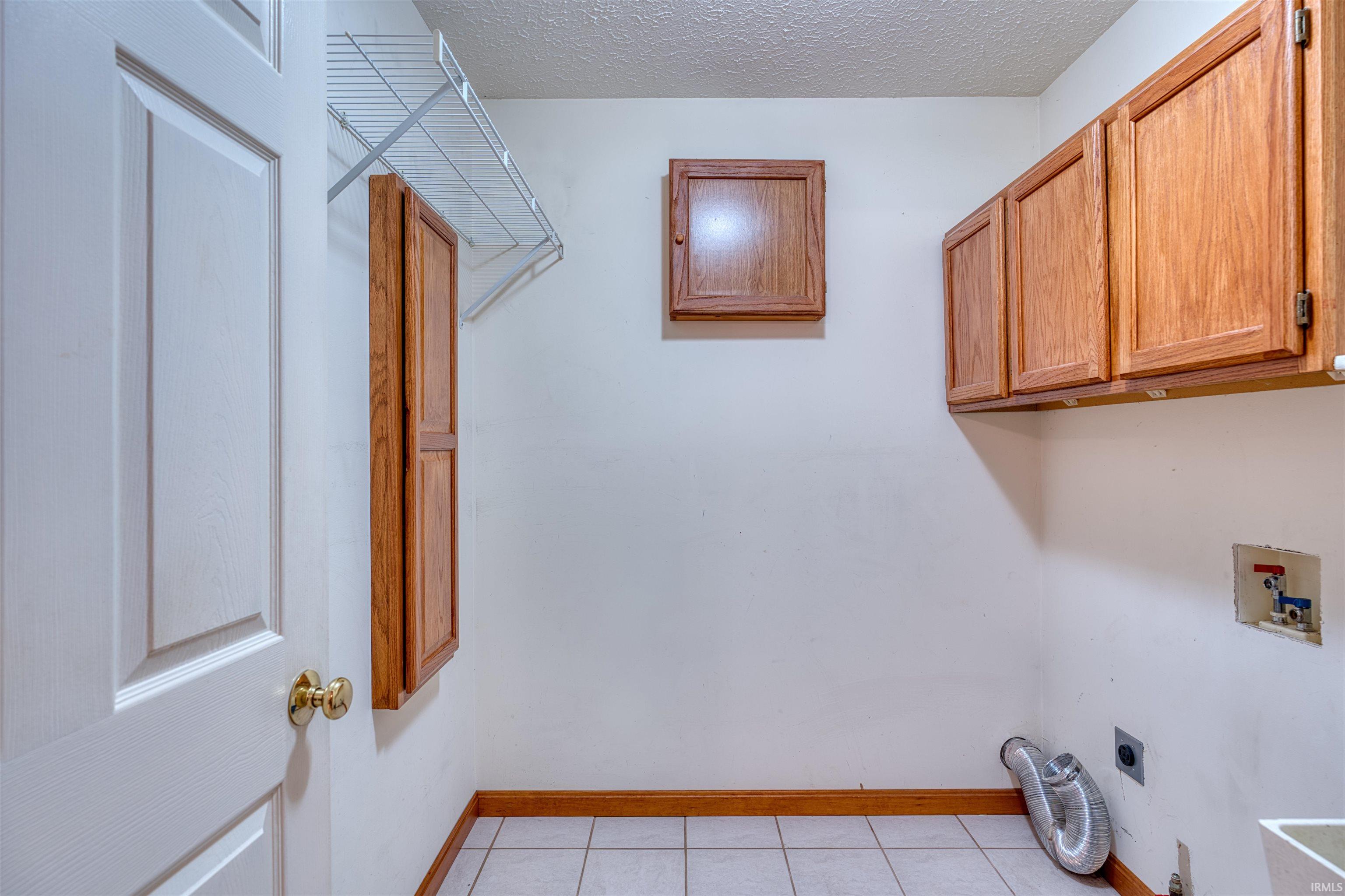 6655 Oak View Court Newburgh, IN 47630 - Photo 15 of 34
