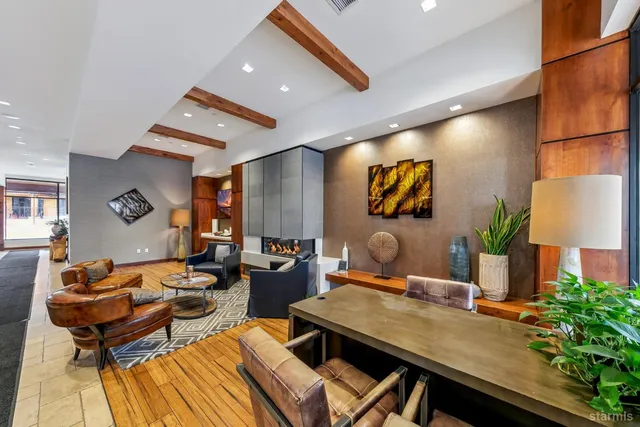 $1,900,000 | 4101 Lake Tahoe Boulevard, Unit 213, South Lake Tahoe, CA 96150