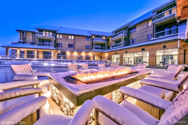 $1,900,000 | 4101 Lake Tahoe Boulevard, Unit 213, South Lake Tahoe, CA 96150