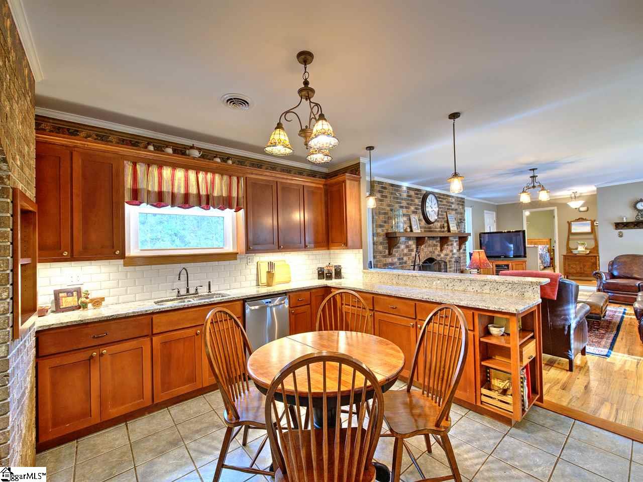 55 Arnold Branch Road Woodruff, SC 29388 - Photo 12 of 36