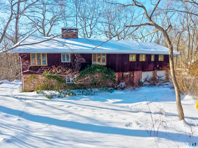 $599,000 | 16 Merrywood Lane, East Lyme, CT 06333