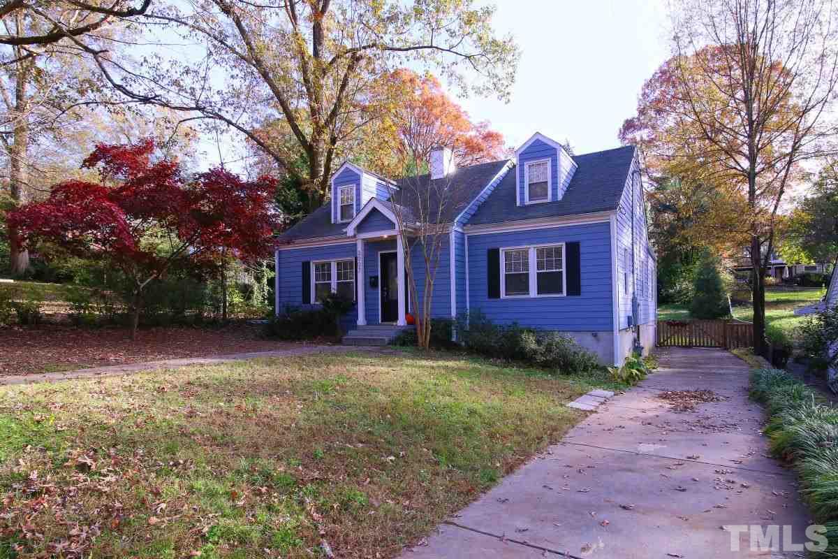 3007 Mayview Road Raleigh, NC 27607 - Photo 3 of 25 a view of a yard in front of a house