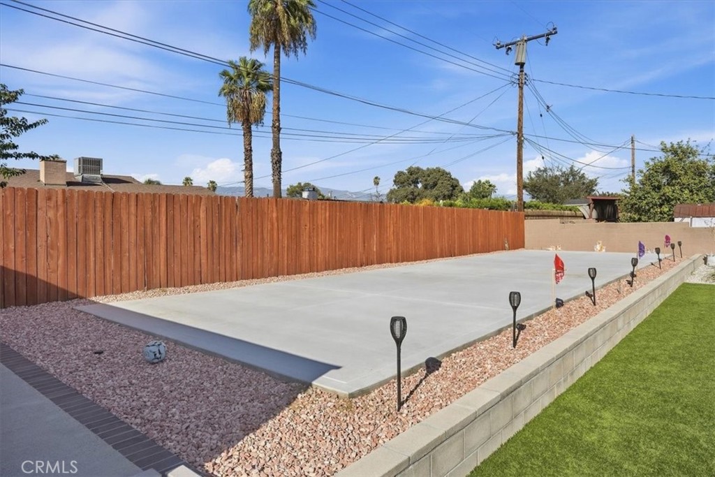 418 East Margarita Road Rialto, CA 92376 - Photo 40 of 42 Gallery Image 40