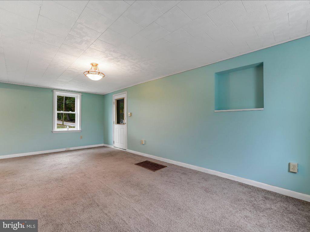380 Cassel Road Manchester, PA 17345 - Photo 13 of 39 Gallery Image 13