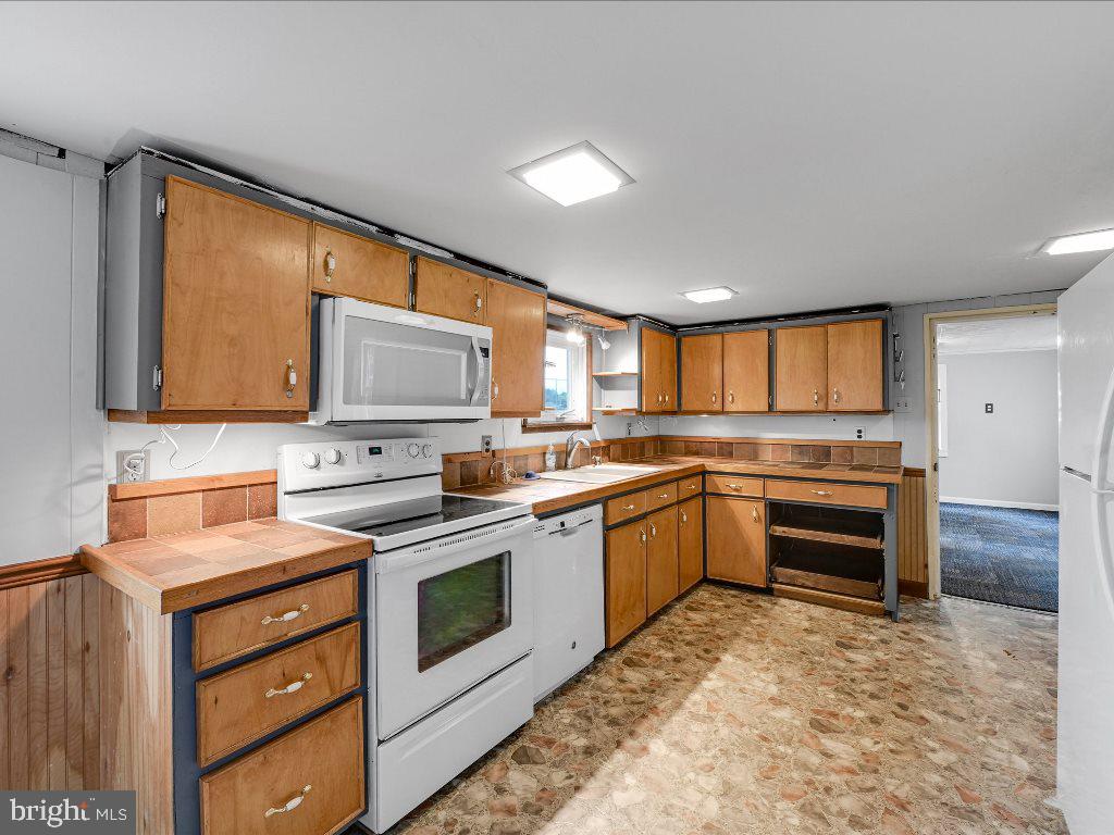 380 Cassel Road Manchester, PA 17345 - Photo 16 of 39 Gallery Image 16