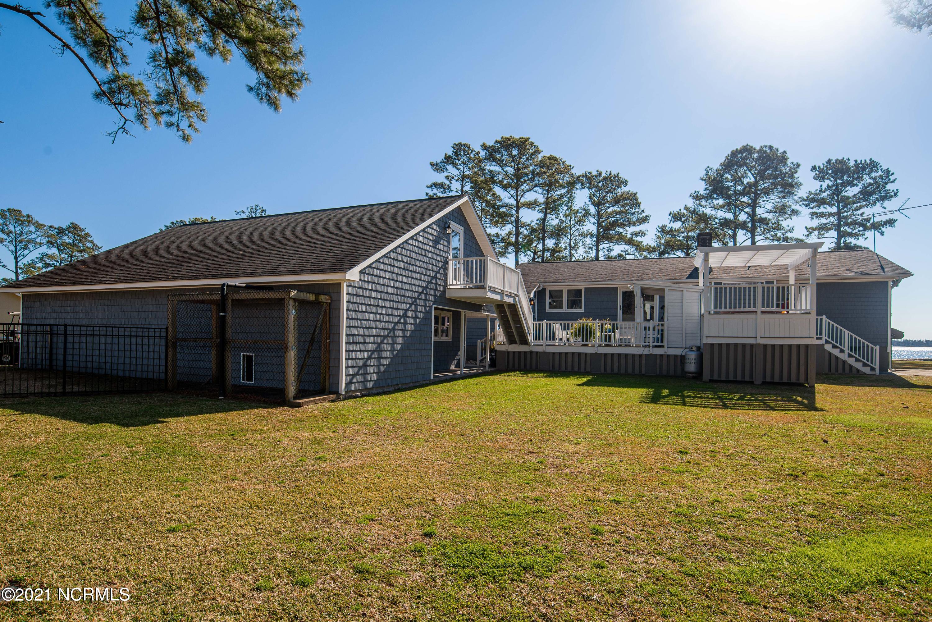 747 Harper Road Bayboro, NC 28515 - Photo 12 of 85 747 Harper Road-8