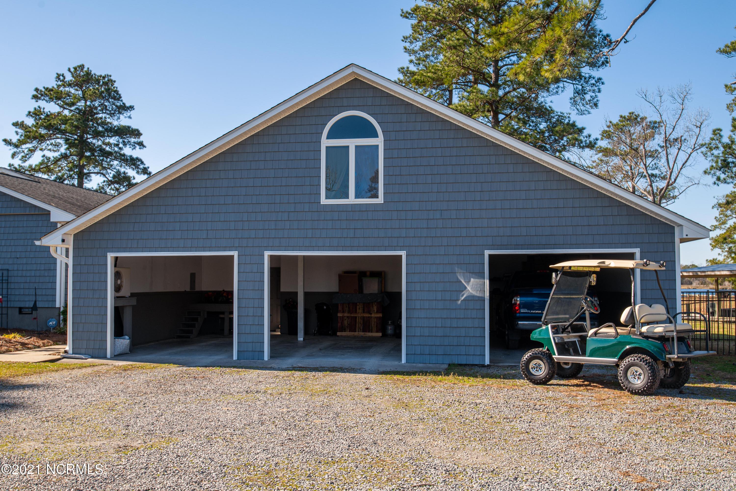 747 Harper Road Bayboro, NC 28515 - Photo 17 of 85 747 Harper Road-13