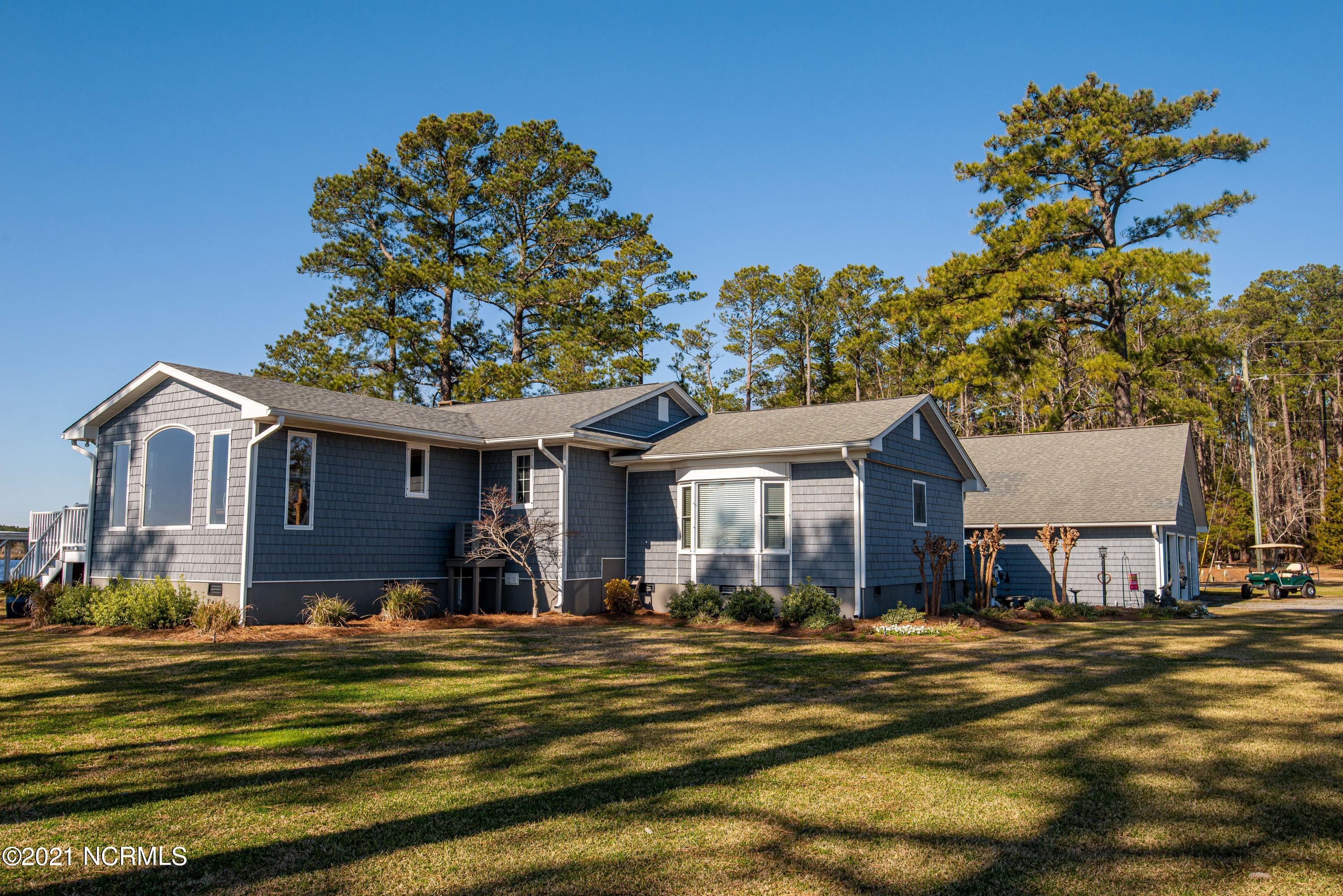 747 Harper Road Bayboro, NC 28515 - Photo 6 of 85 747 Harper Road-2