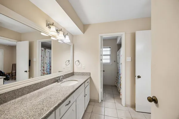 $775,000 | 14602 Cindywood Drive, Houston, TX 77079