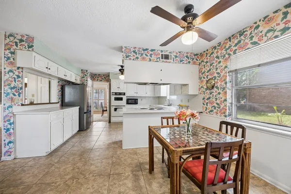 $775,000 | 14602 Cindywood Drive, Houston, TX 77079