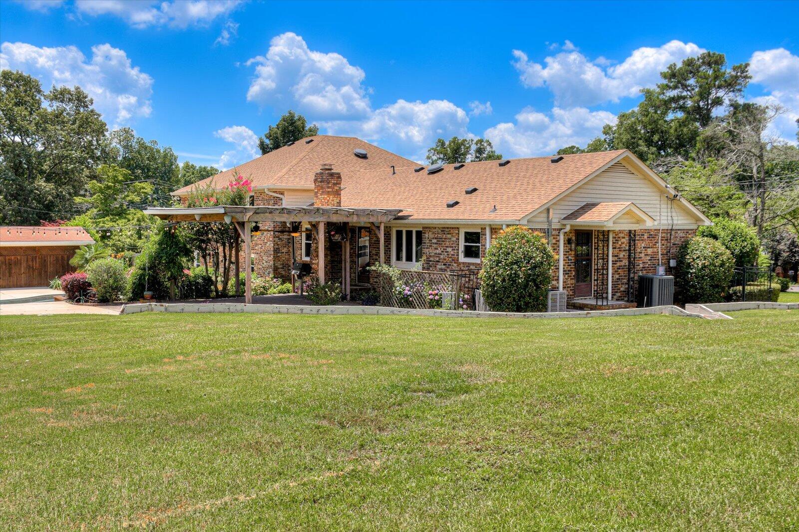 1901 Riley Court North Augusta, SC 29841 - Photo 17 of 58 55-155