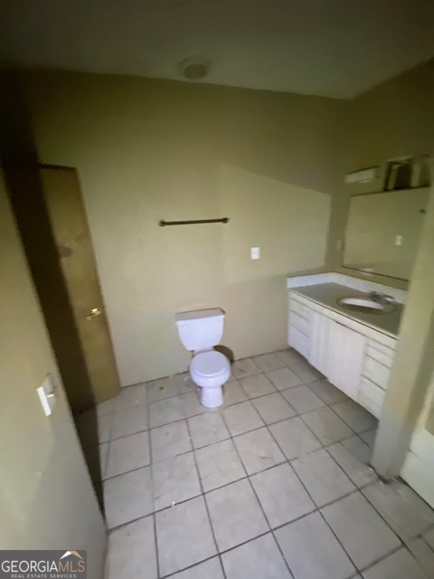 3011 Clack Road Madison, GA 30650 - Photo 9 of 27 a bathroom with a sink and a toilet