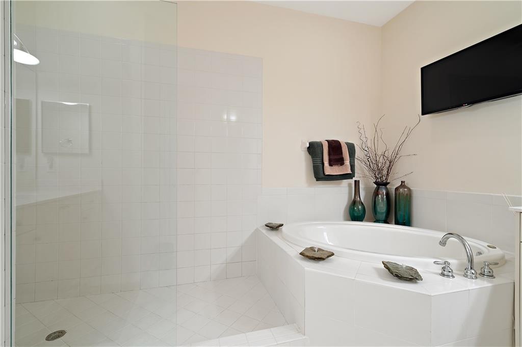 2371 Southwest Carriage Hill Terrace, Unit 202 Palm City, FL 34990 - Photo 11 of 32