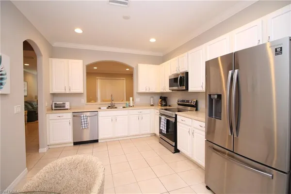 $2,100 | 9802 Foxhall Way, Unit 3, Estero, FL 33928