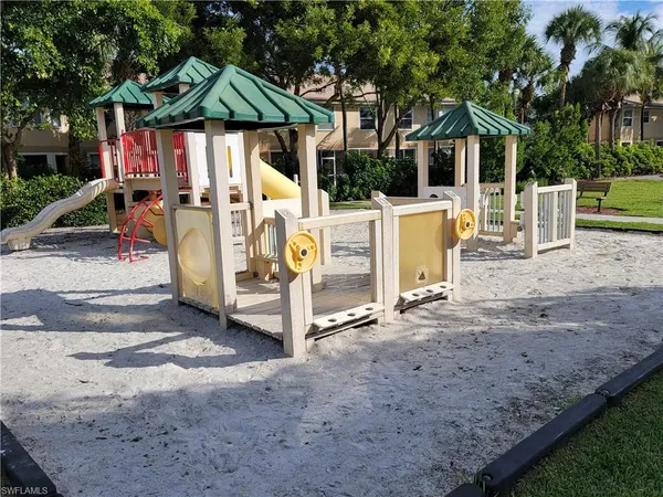 $2,100 | 9802 Foxhall Way, Unit 3, Estero, FL 33928