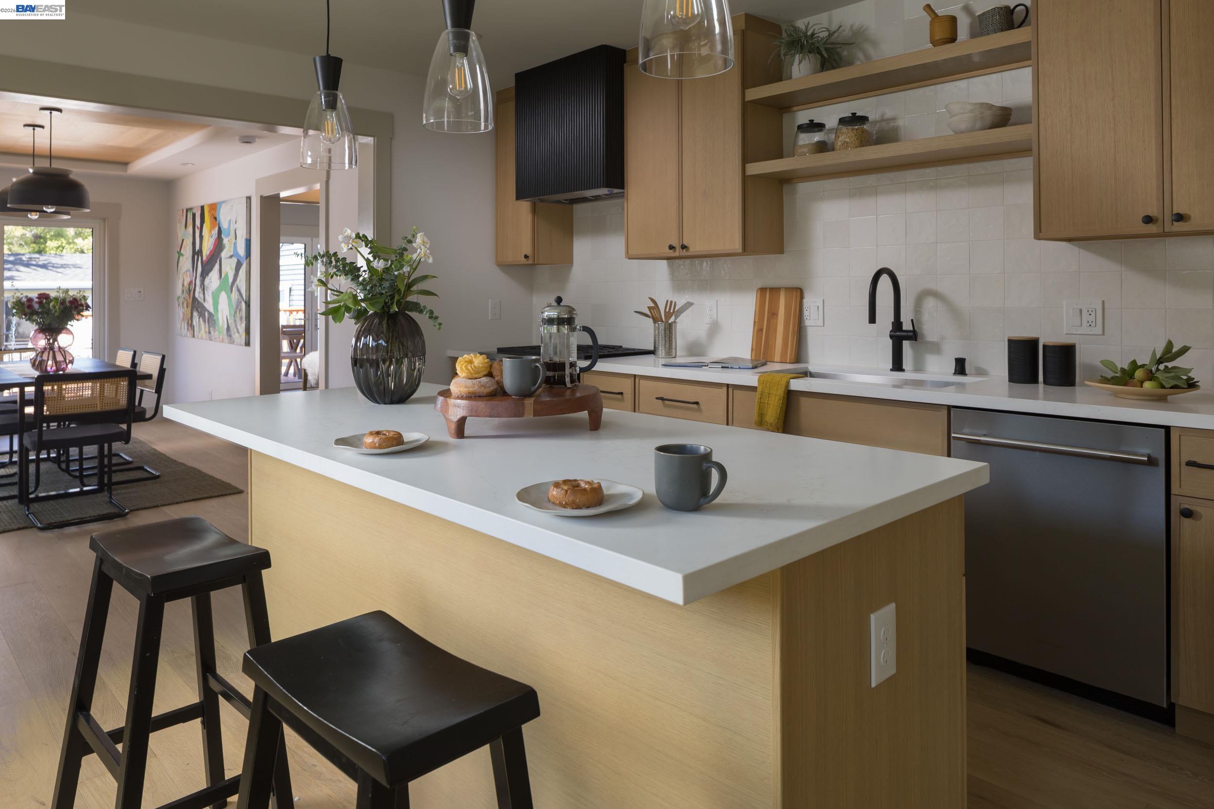 1646 Tenth Street Berkeley, CA 94710 - Photo 9 of 38
