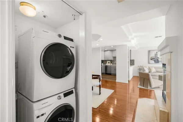 $3,500 | 335 South Sierra Madre Boulevard, Pasadena, CA 91107