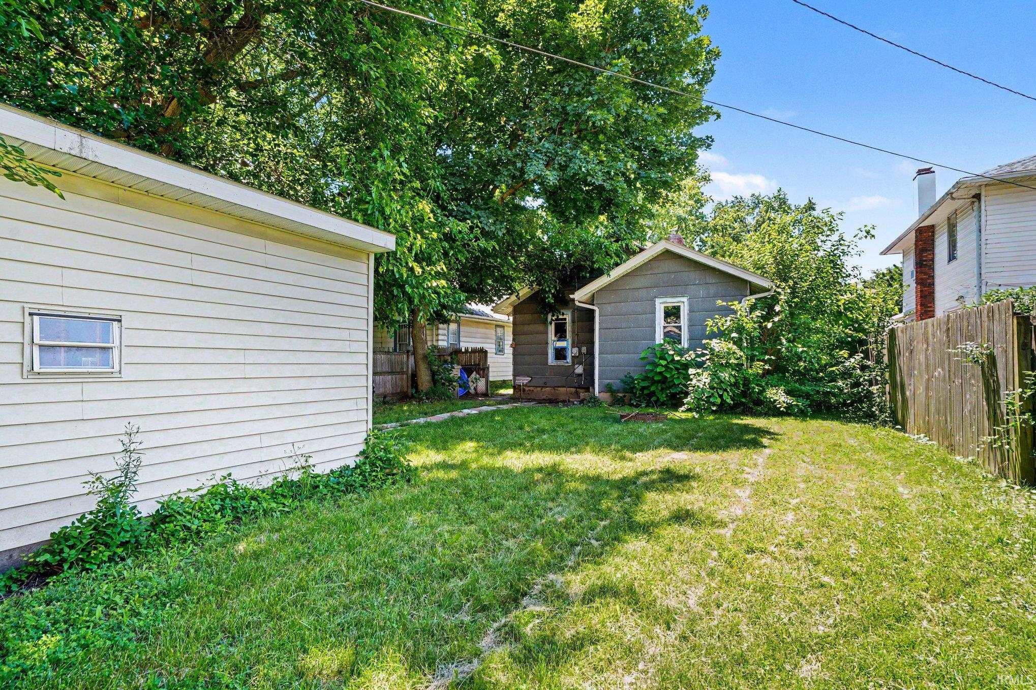 809 Altgeld Street South Bend, IN 46614 - Photo 7 of 15