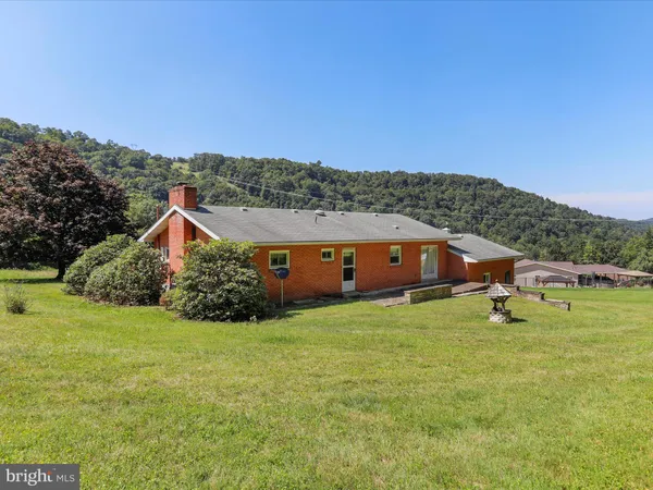 $235,000 | 12114 Vale Summit Road Southwest, Frostburg, MD 21532