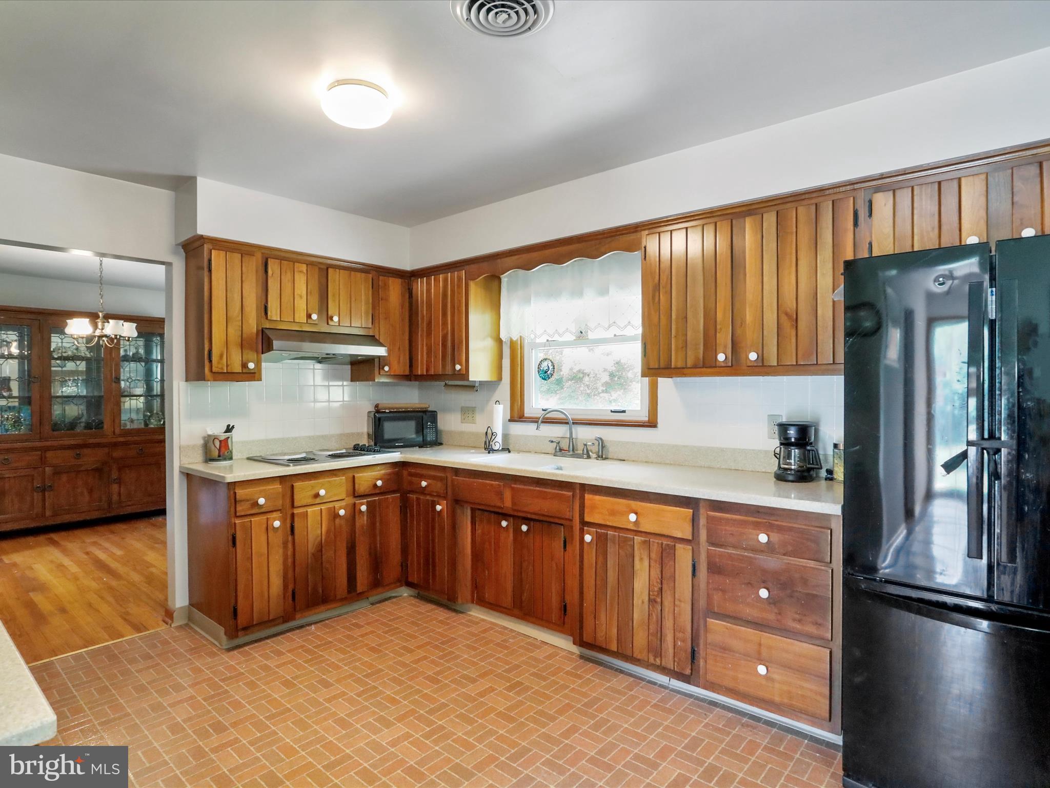 12114 Vale Summit Road Southwest Frostburg, MD 21532 - Photo 7 of 35