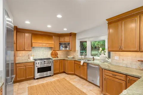 $2,950,000 | 5601 43rd Avenue West, Seattle, WA 98199