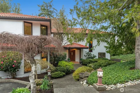 $2,950,000 | 5601 43rd Avenue West, Seattle, WA 98199