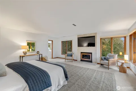 $2,950,000 | 5601 43rd Avenue West, Seattle, WA 98199