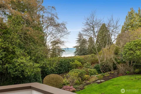 $2,950,000 | 5601 43rd Avenue West, Seattle, WA 98199