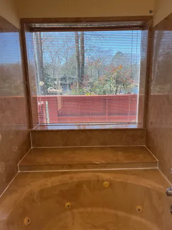 $329,500 | 3953 Otter Drive, Memphis, TN 38128
