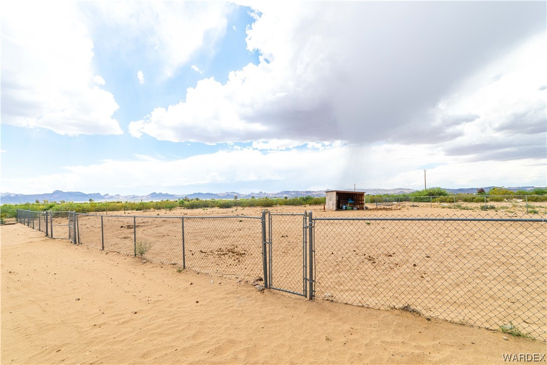 3481 Lochiel Road Golden Valley, AZ 86413 - Photo 46 of 63
