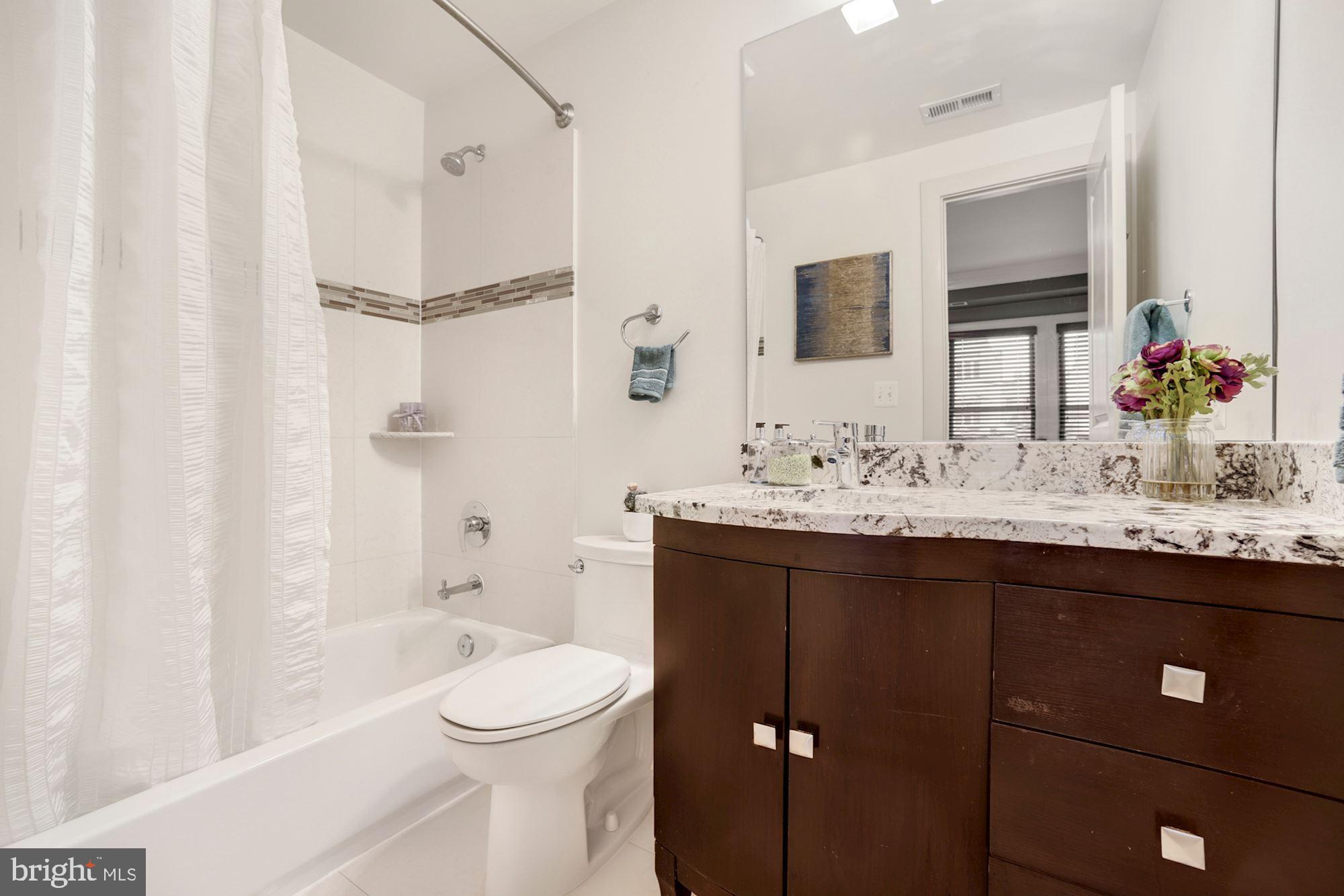 2448 Ontario Road Northwest, Unit 2 Washington, DC 20009 - Photo 18 of 25