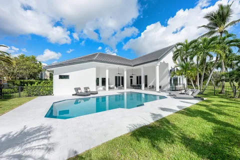 $2,950,000 | 100 Glenbrook Court, Atlantis, FL 33462