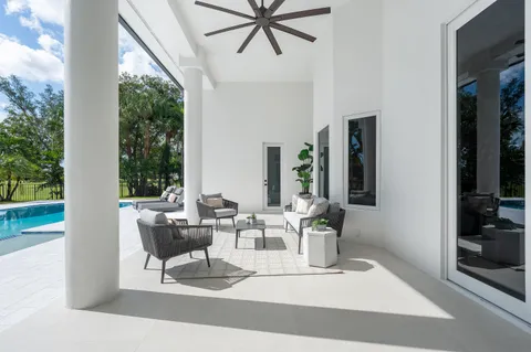 $2,950,000 | 100 Glenbrook Court, Atlantis, FL 33462