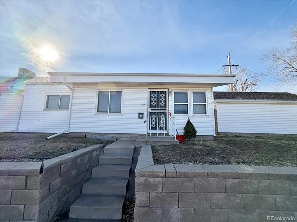 $1,495 | 320 East Harvard Avenue, Denver, CO 80210