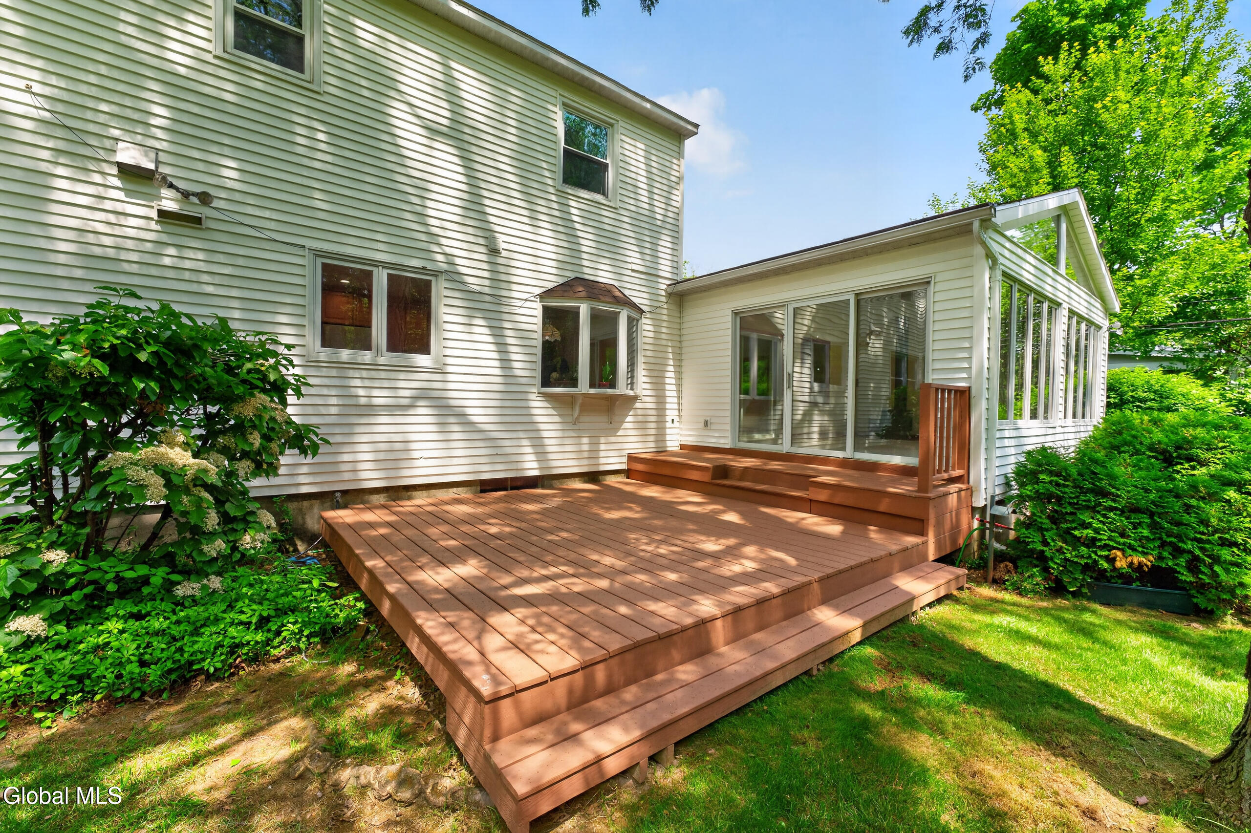 1222 Hempstead Road Niskayuna, NY 12309 - Photo 50 of 52 Yard 5