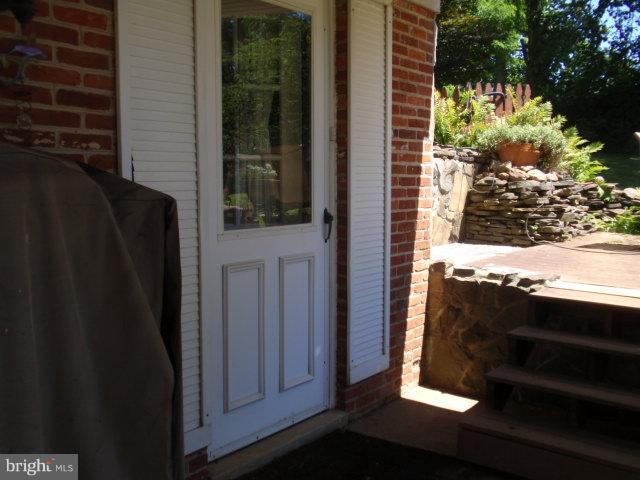13621 Manor Road Baldwin, MD 21013 - Photo 5 of 27 Exterior (General front door