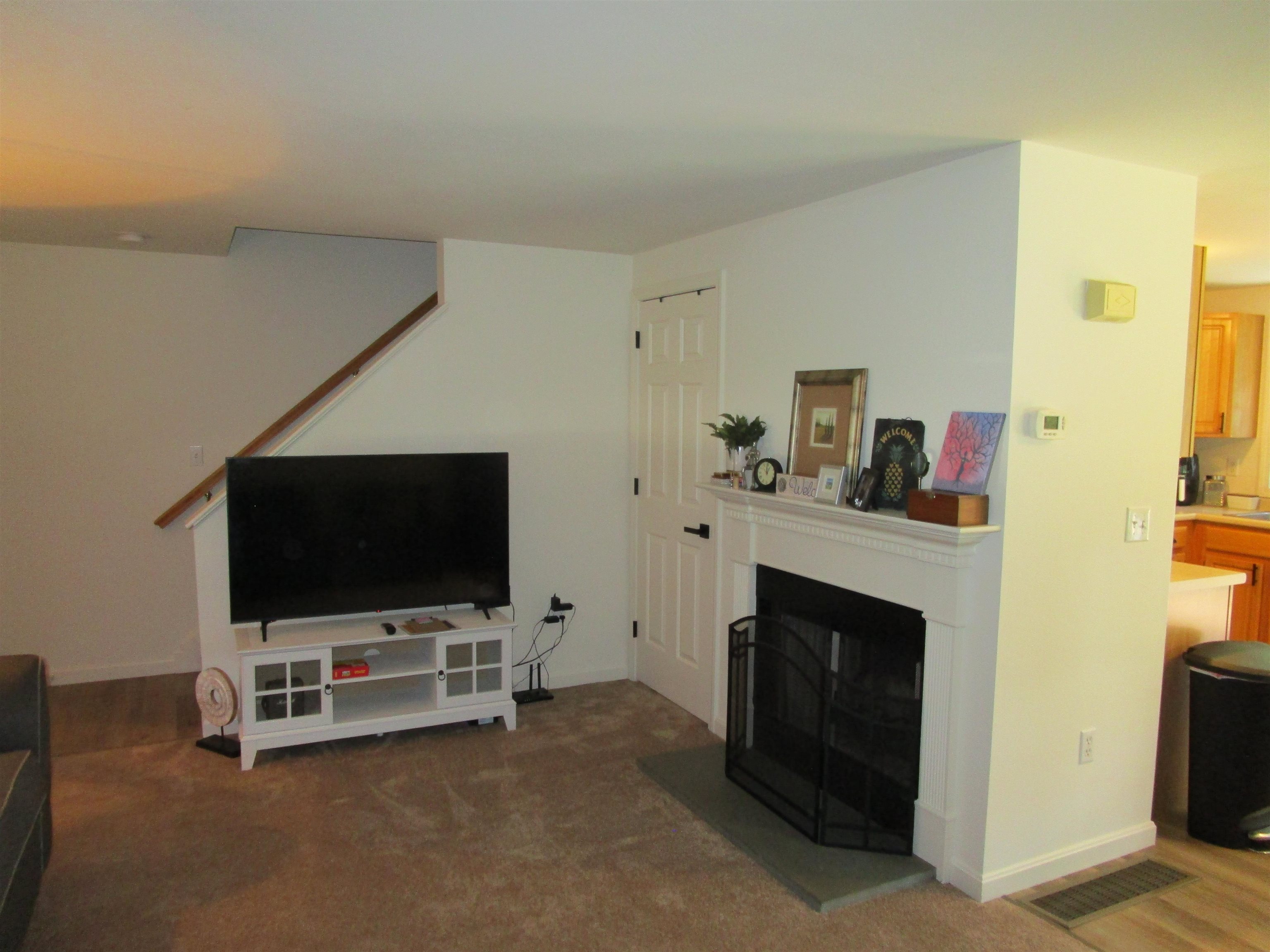 9 Old Nashua Road, Unit B1 Amherst, NH 03031 - Photo 8 of 22
