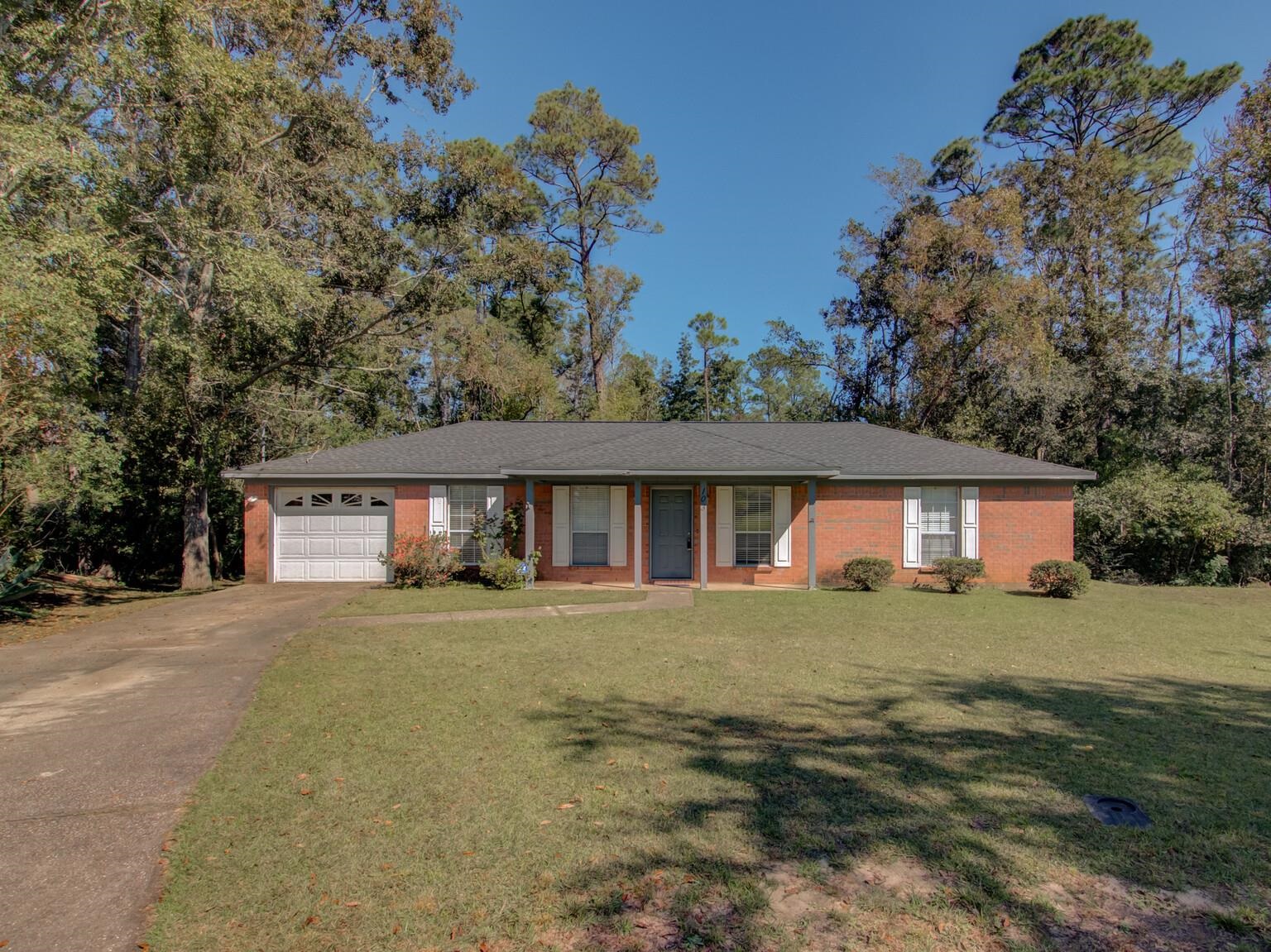 103 Myrtle Court Foley, AL 36535 - Photo 2 of 40