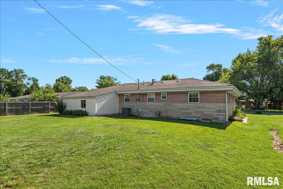 55 Bonnie Brook Road Chatham, IL 62629 - Photo 6 of 27