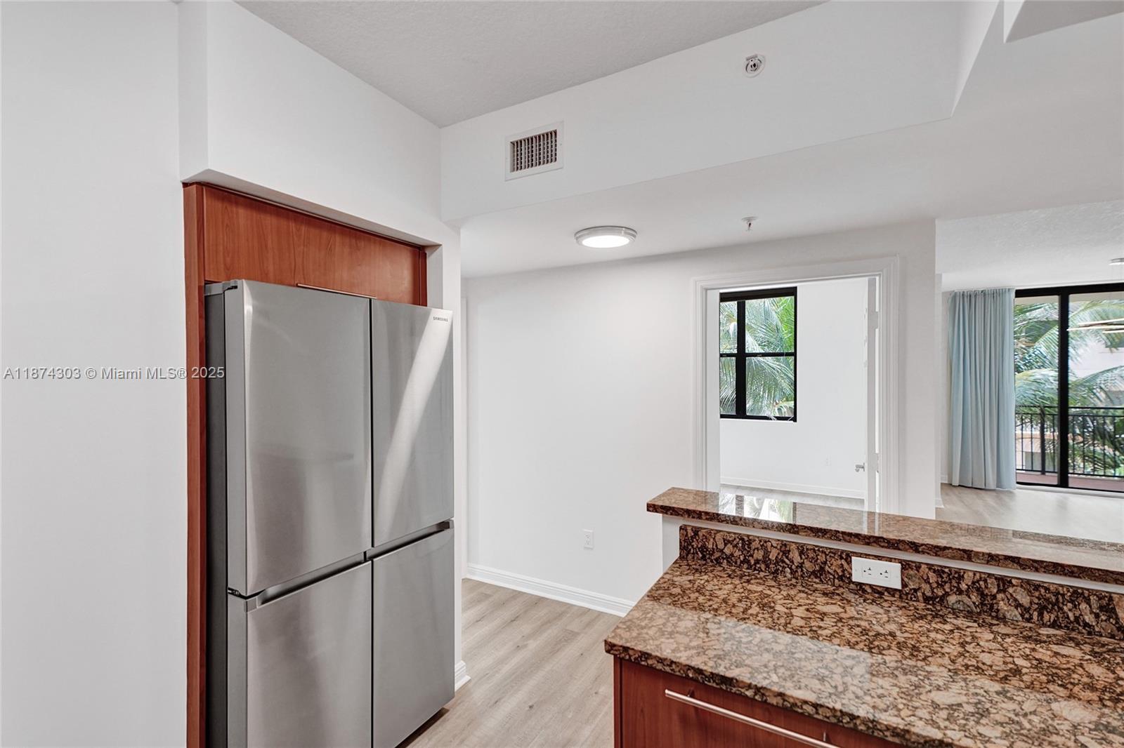 888 Douglas Road, Unit 304 Coral Gables, FL 33134 - Photo 15 of 54