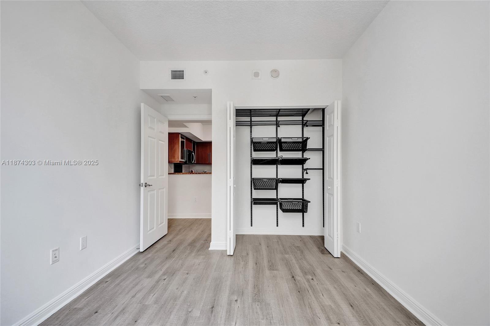 888 Douglas Road, Unit 304 Coral Gables, FL 33134 - Photo 20 of 54