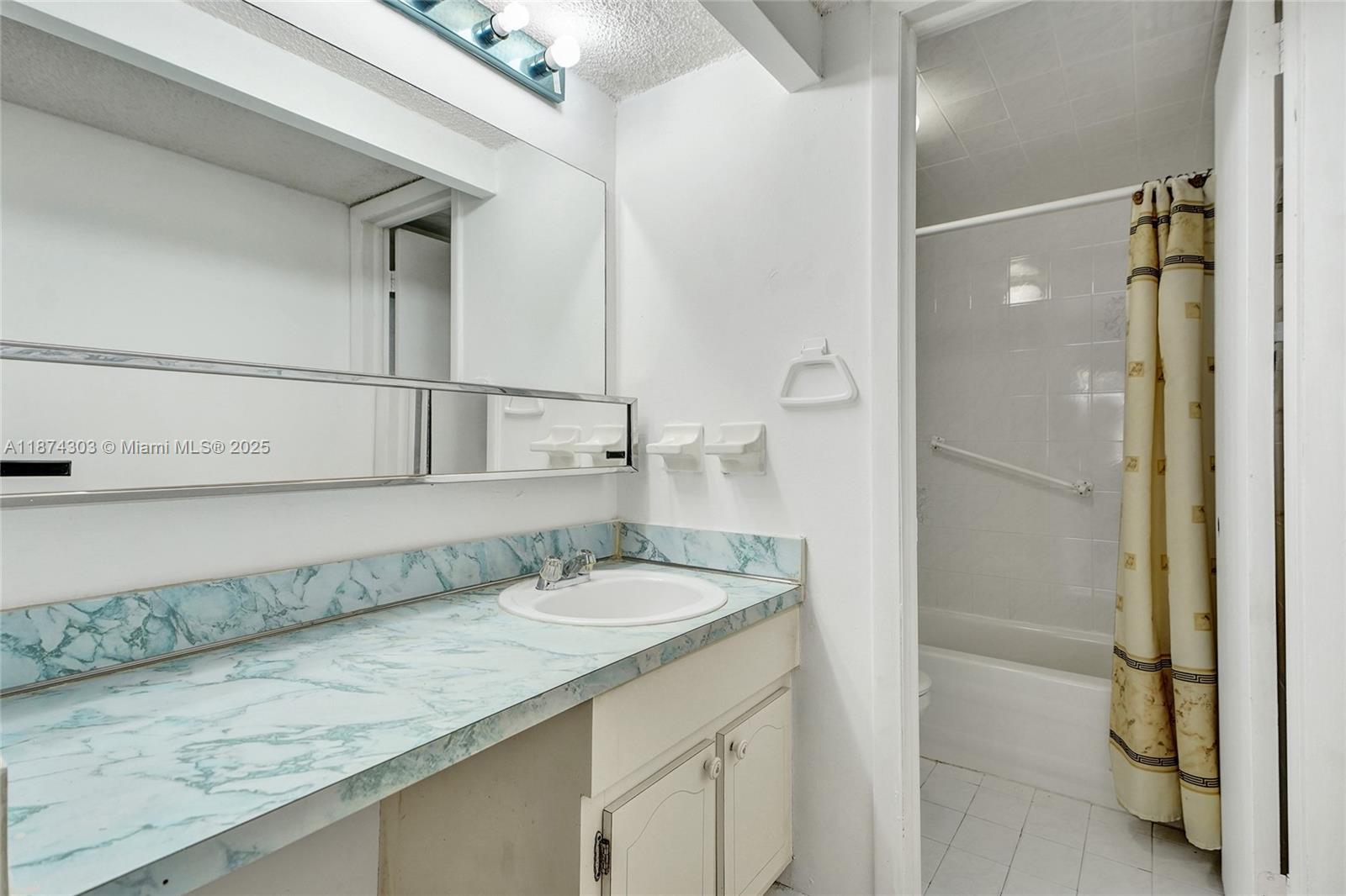 888 Douglas Road, Unit 304 Coral Gables, FL 33134 - Photo 54 of 54